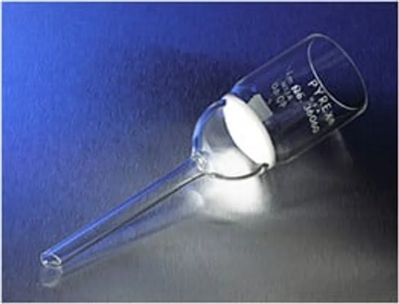 PYREX® 30 mL Buchner Funnels with 30 mm Diameter Medium Porosity Fritted Disc